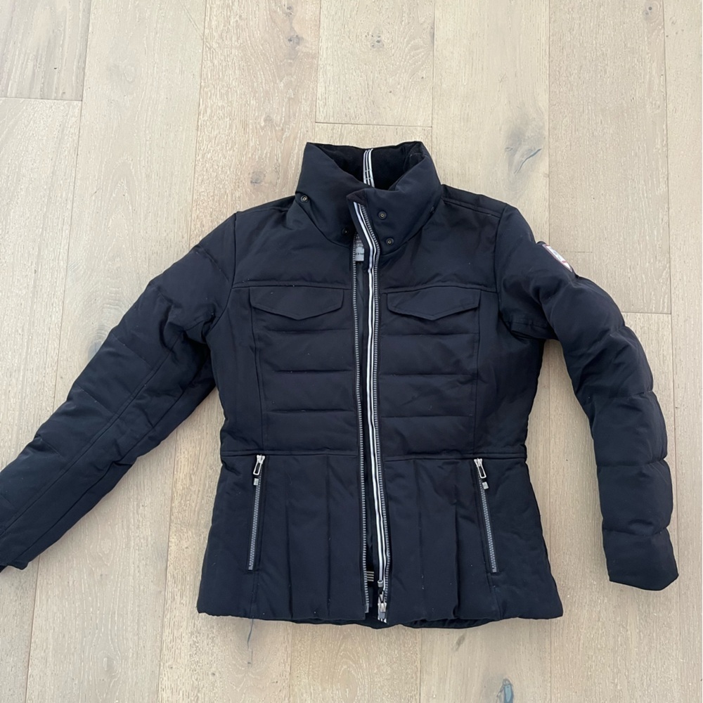 Obermeyer Women's Black Puffer Jacket- Y2K style